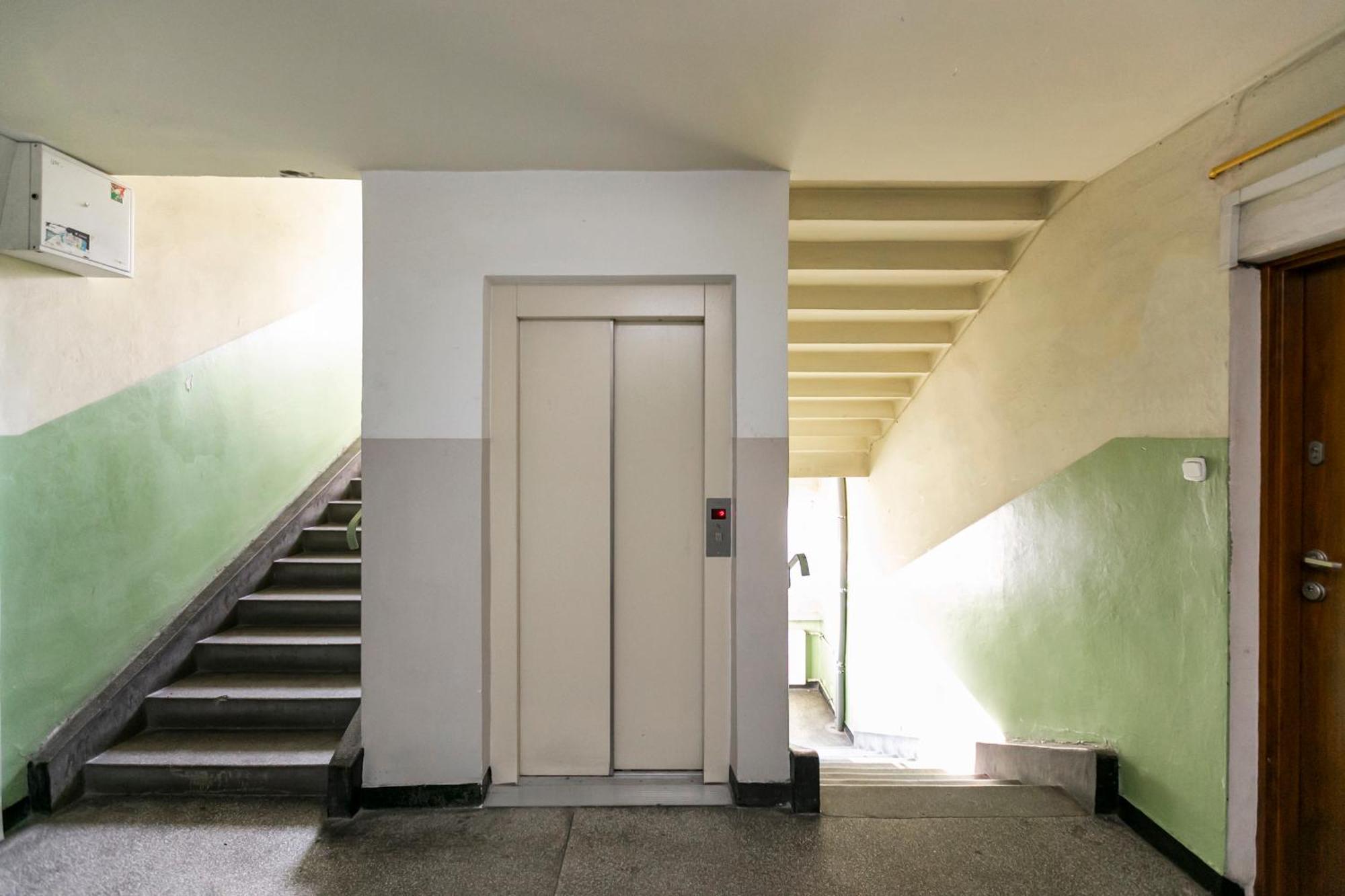 Nowogrodzka 78 - Apartament Dla 4 Osob - 200M Od Szpitala Klinicznego Na Lindleya - 1Km Do Dworca Centralnego - Wifi - Smart Tv 45 Cali Warsaw Luaran gambar